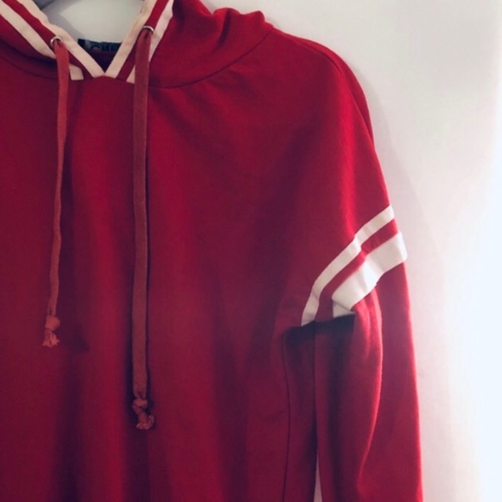 ✨5/$25 Red Sweatshirt
